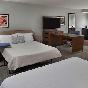Hampton Inn & Suites Montreal-Dorval